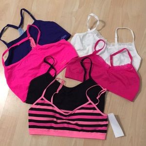 Sold New Bundle Of 6 Big Girls Bras